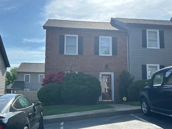 29 Sleepy Hollow Ln, Swannanoa, NC 28778
