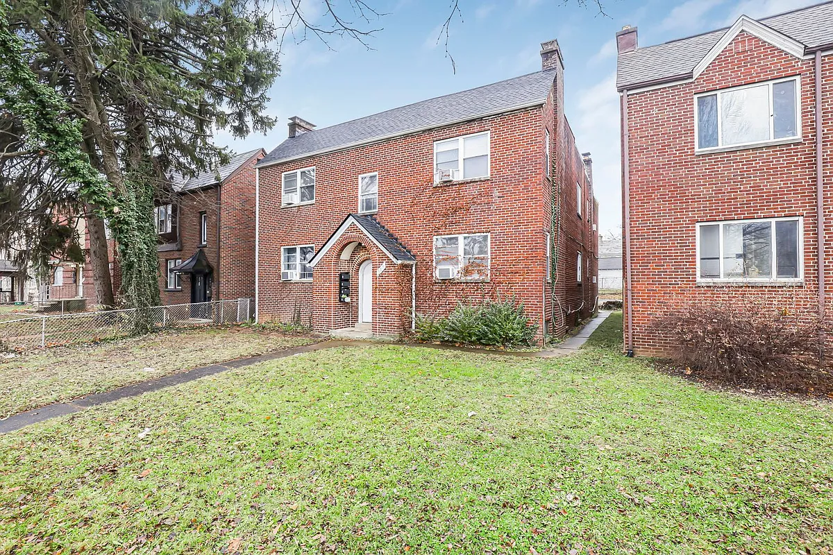 Building Photo - 987 Lilley Ave