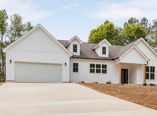 318 Elgin Hills Dr, Rogersville, AL 35652