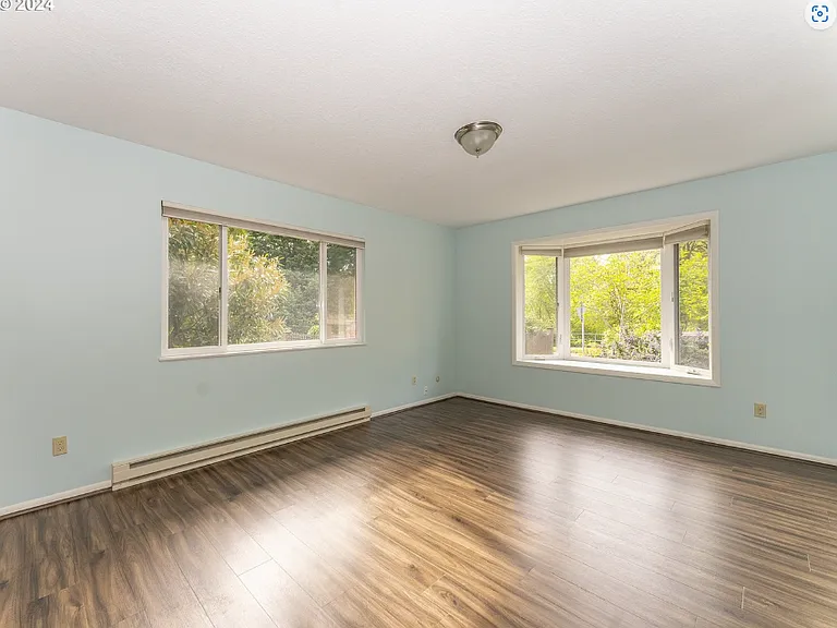2123 SE Sherrett St — Photo 4