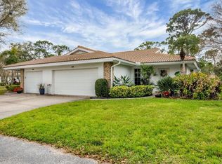 5614 Garden Lakes Dr, Bradenton, FL 34203