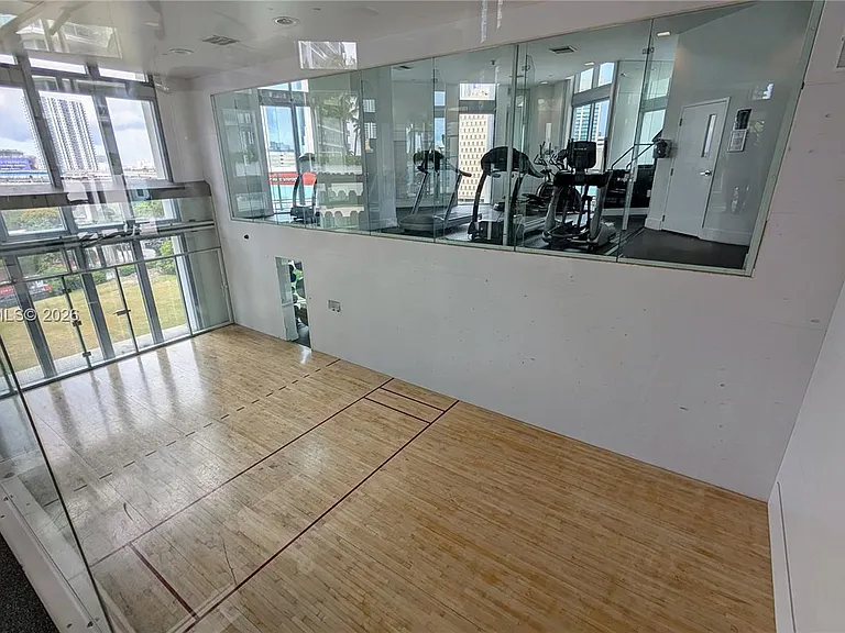 350 S Miami Ave #704 — Photo 17