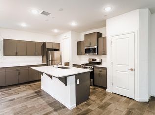 2015 N Walling Ln, Clovis, CA 93619