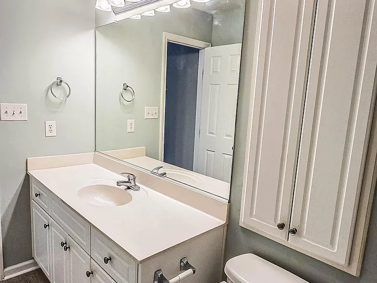 726 Creekside Dr — Photo 27