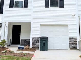 2909 Penninger Cir, Charlotte, NC 28262