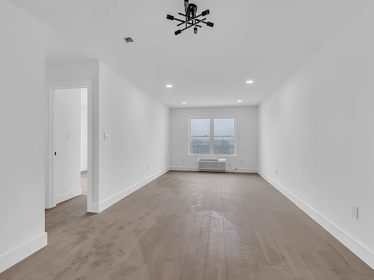 74 Broadway St #1A — Photo 5