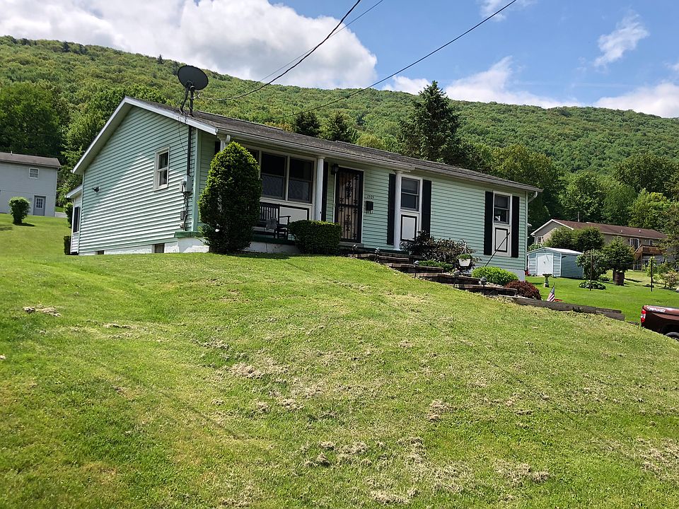 1st image of 2929 Cochran Ave