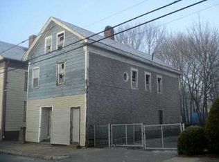 43 Gilmore St, Providence, RI 02907