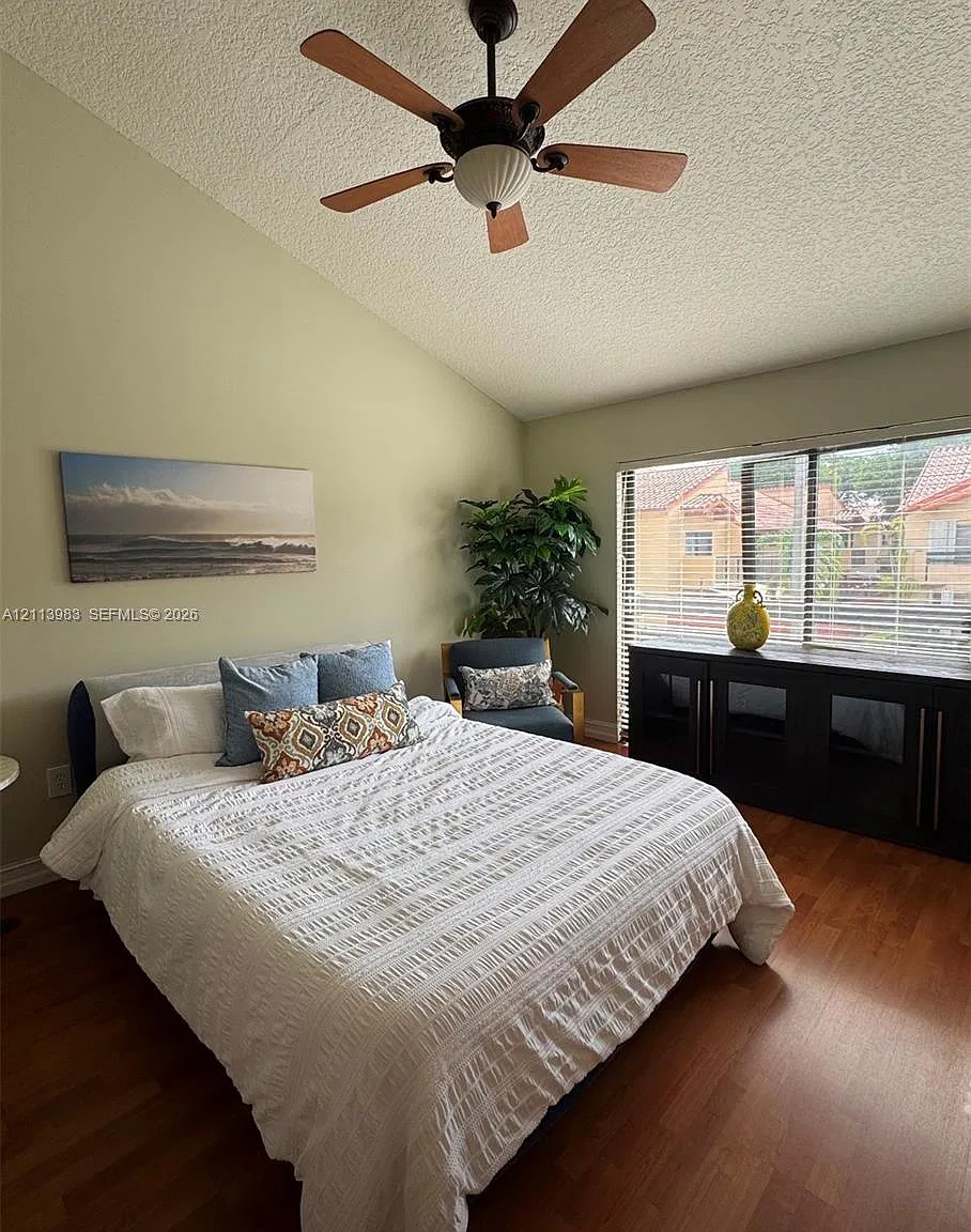 Dadeland Cove Sec 1 — Photo 1