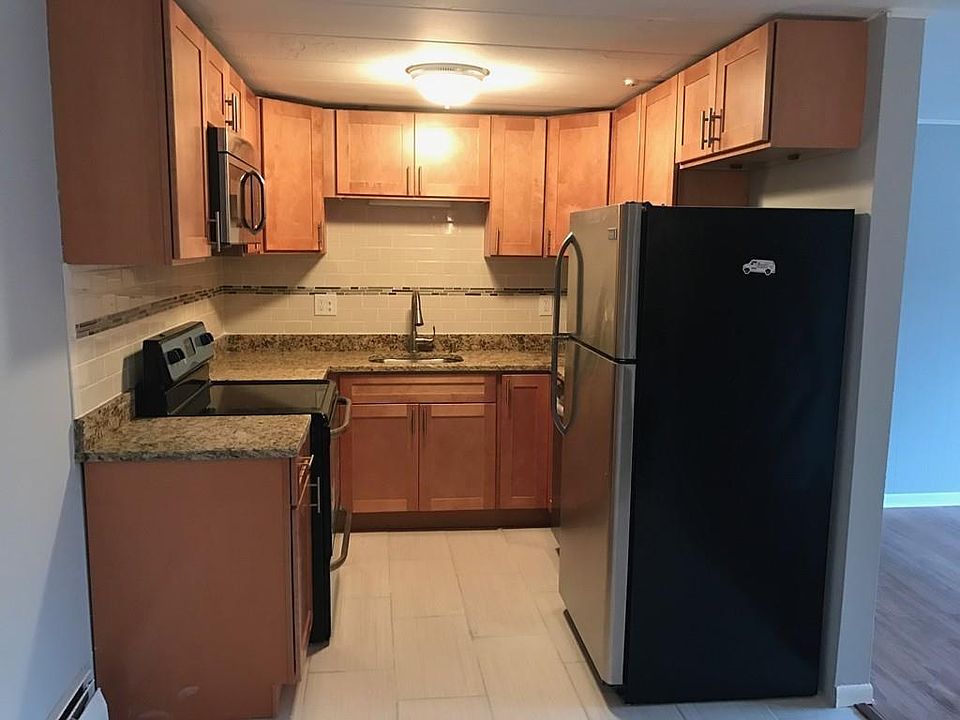 1st image of 18 Nelson Dr APT 2E