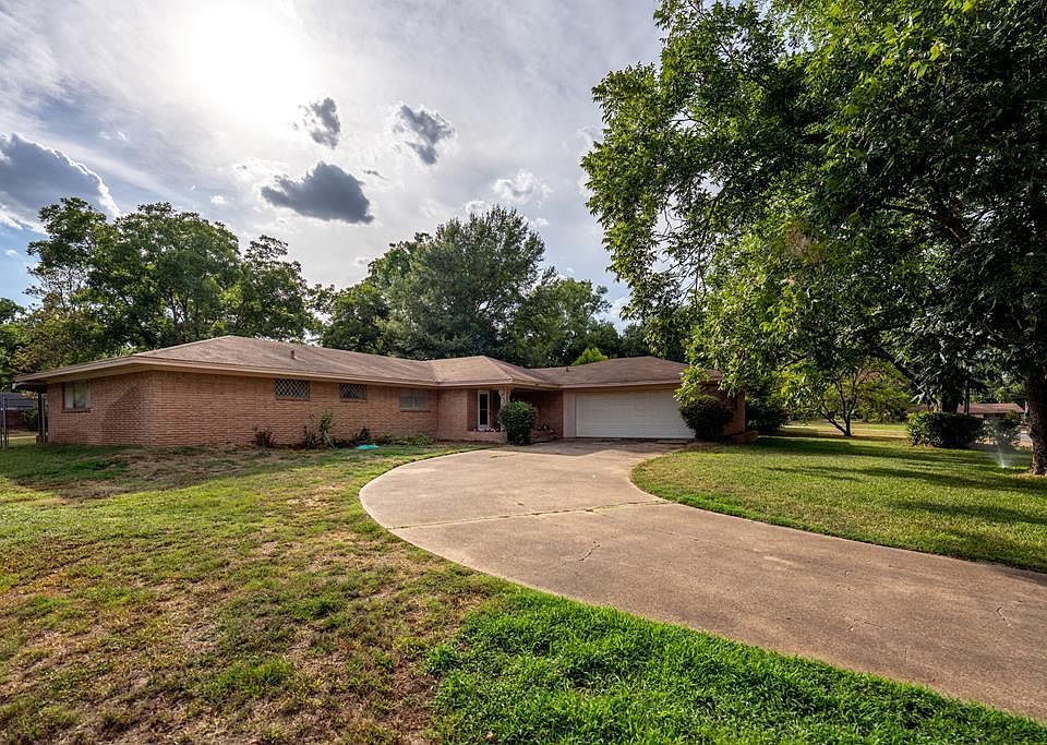 1st image of 209 Cordell Dr