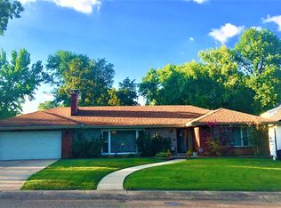 6477 Westway Rd, Saint Louis, MO 63109