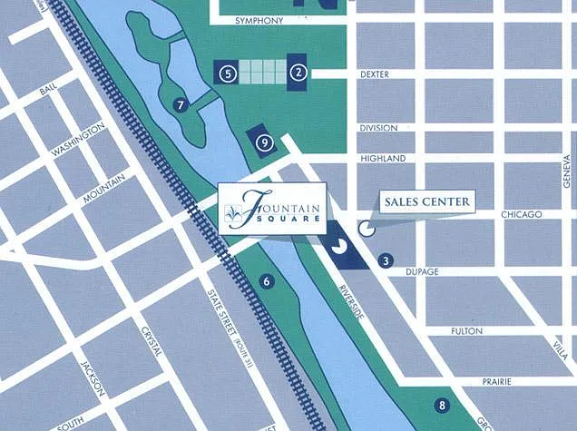 Fountain Square on the River — Photo 15