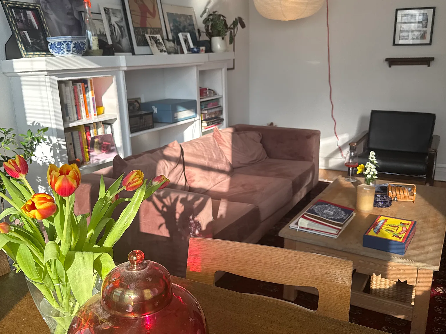 2 bed, 1100 sqft, $2,200 — Photo 1