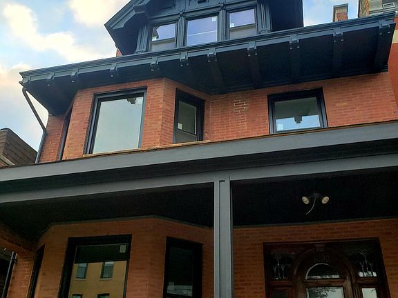 5th image of 1032 W Diversey Pkwy #2