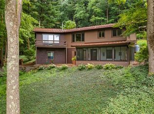 8145 Autumn Rd SW, Bowerston, OH 44695