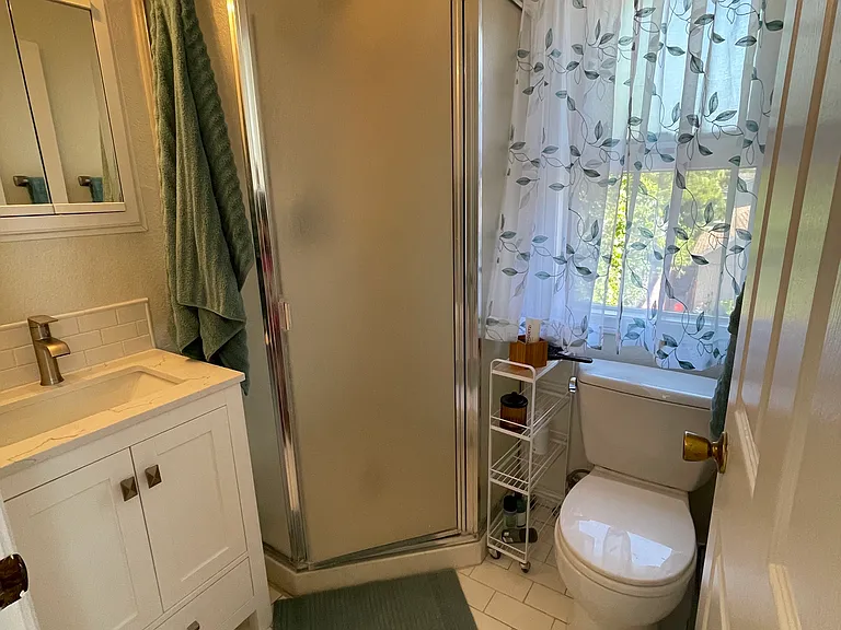215 S Harwood St #A — Photo 13