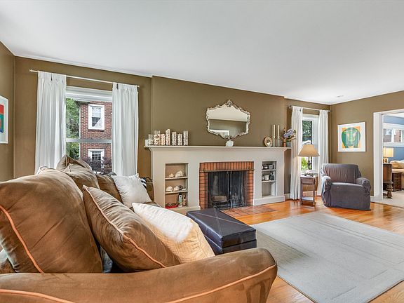 5th image of 1721 Morton Ave
