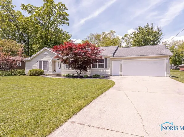 646 Clarion Ave, Holland, OH 43528