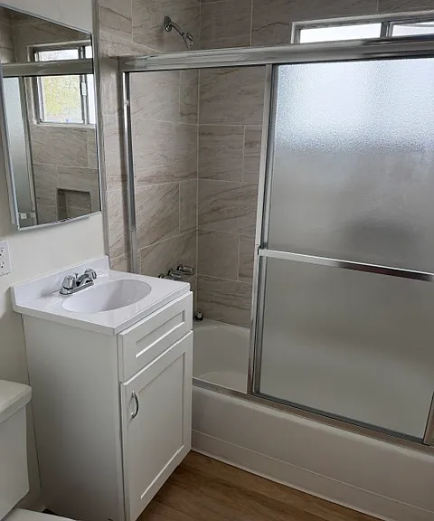 16715 Prairie Ave #6 — Photo 1