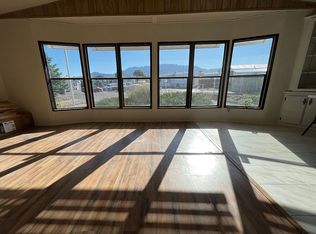 7118 Remington Dr NE, Albuquerque, NM 87109