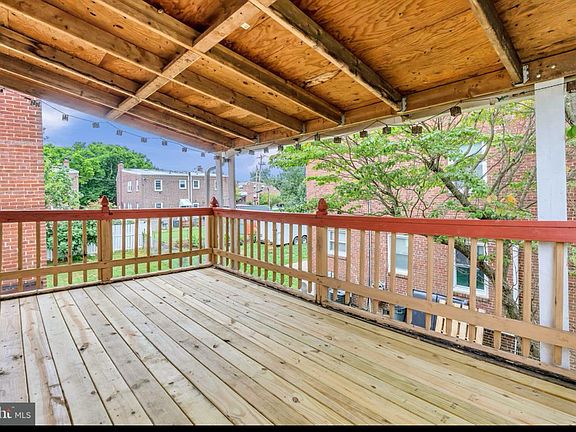 3rd image of 1803 Elm St #2