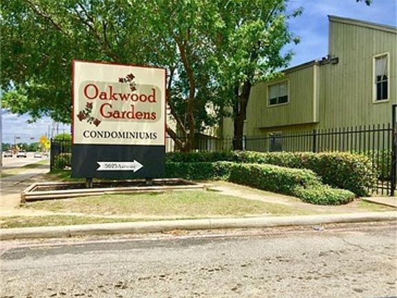 2nd image of 5625 Antoine Dr APT 604