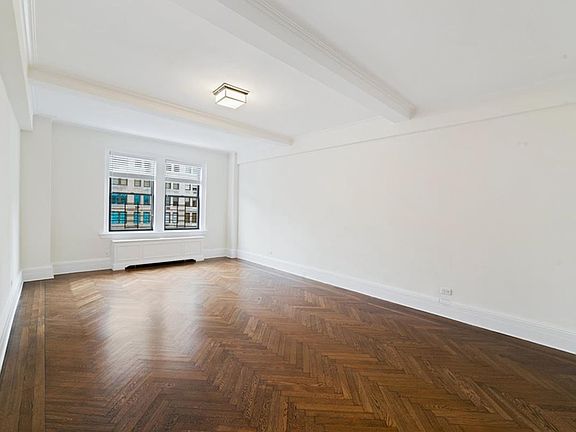 5th image of 1085 Park Ave APT 12A