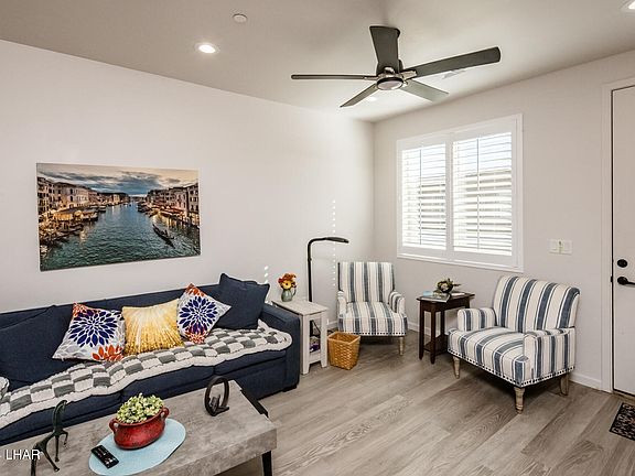 5th image of 3080 Arapaho Dr #101