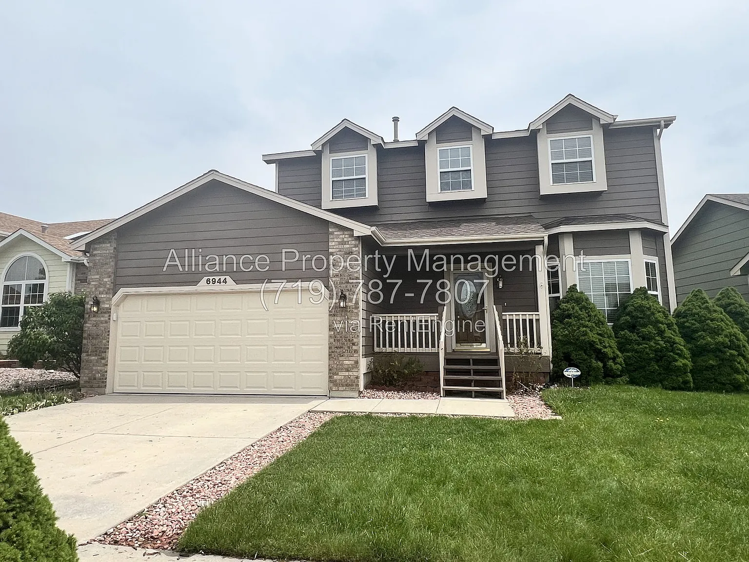3 bed, 2.5 bath, 2322 sqft, $2,395 — Photo 1