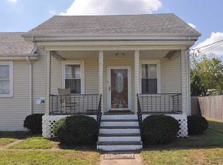 774 Strawberry Field Rd, Warwick, RI 02886