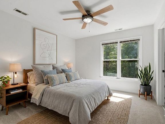 4th image of 6026 Epping Forest Dr
