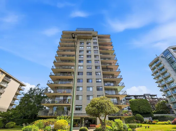 140 Keith Rd E #803, North Vancouver, BC V7J 2J4