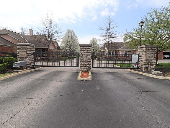 3rd image of 5341 Nottinghamshire Ln