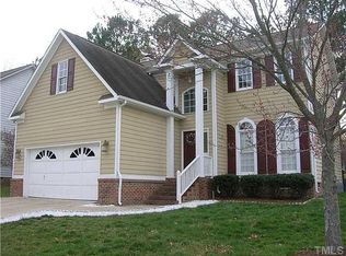 837 Penncross Dr, Raleigh, NC 27610