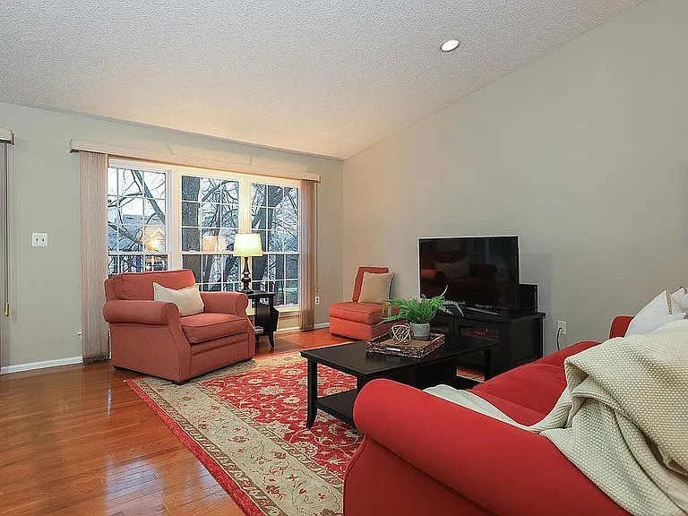 86 Edward Dr — Photo 1
