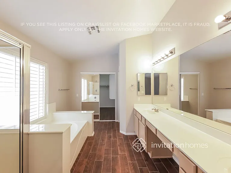 13345 W Acapulco Ln — Photo 11
