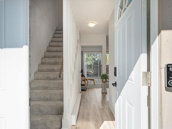 4th image of 2554 Highland Blvd