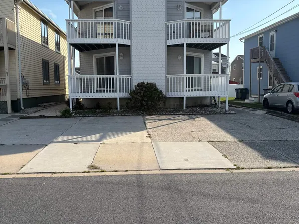 206 14th St N #A, Brigantine, NJ 08203