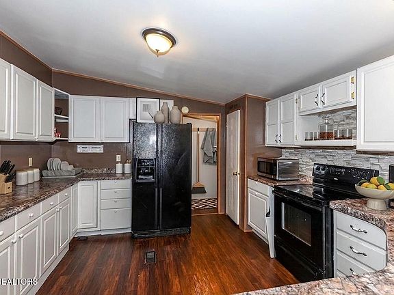 2nd image of 1248 Mountain View Cir