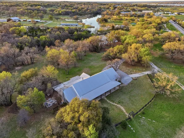 2151 Lipan Hwy, Granbury, TX 76048