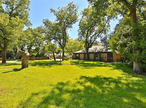 4th image of 1190 Glenwood Dr