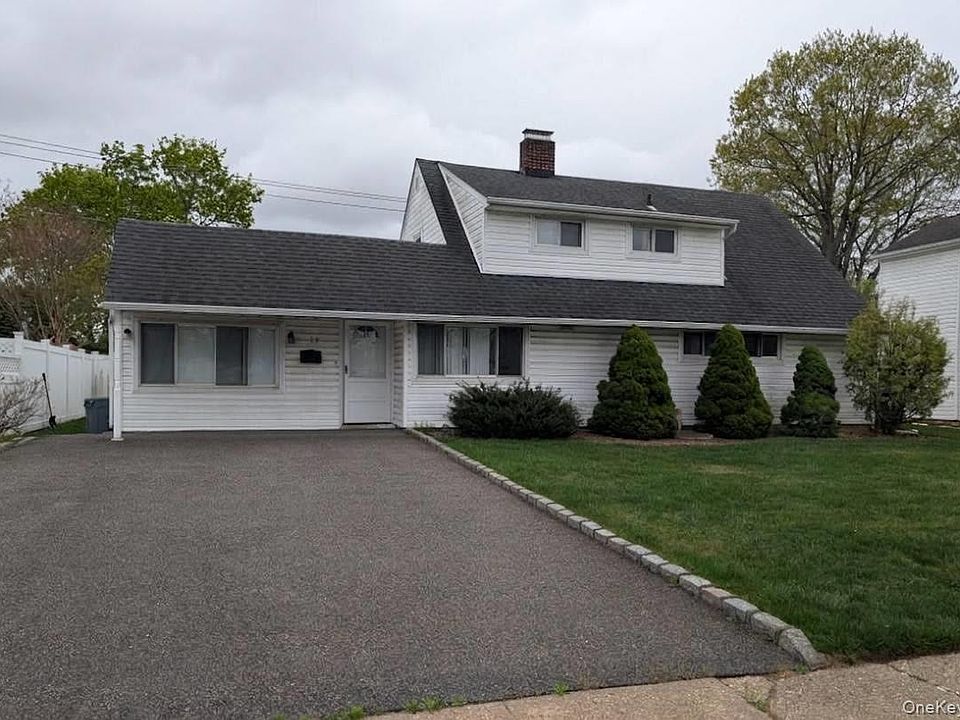 1st image of 15 Falcon Lane