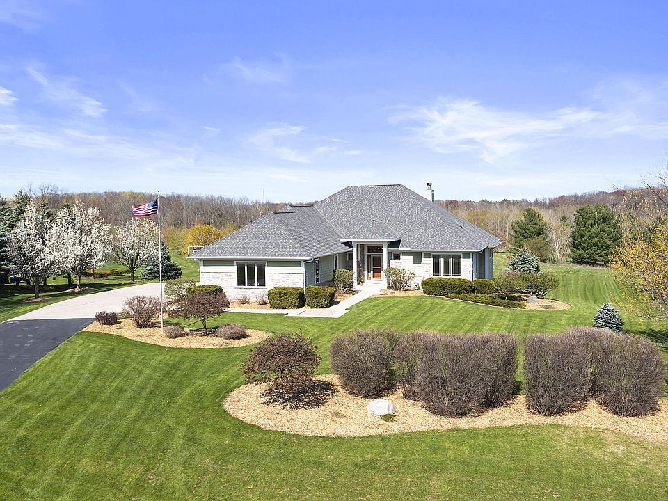 1st image of 5216 Fox Hollow Dr