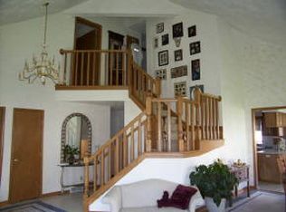 1210 W Deerwood Ct, Appleton, WI 54914