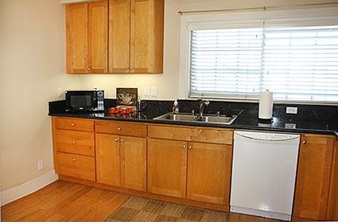 5th image of 1705 Palm Ave APT 1