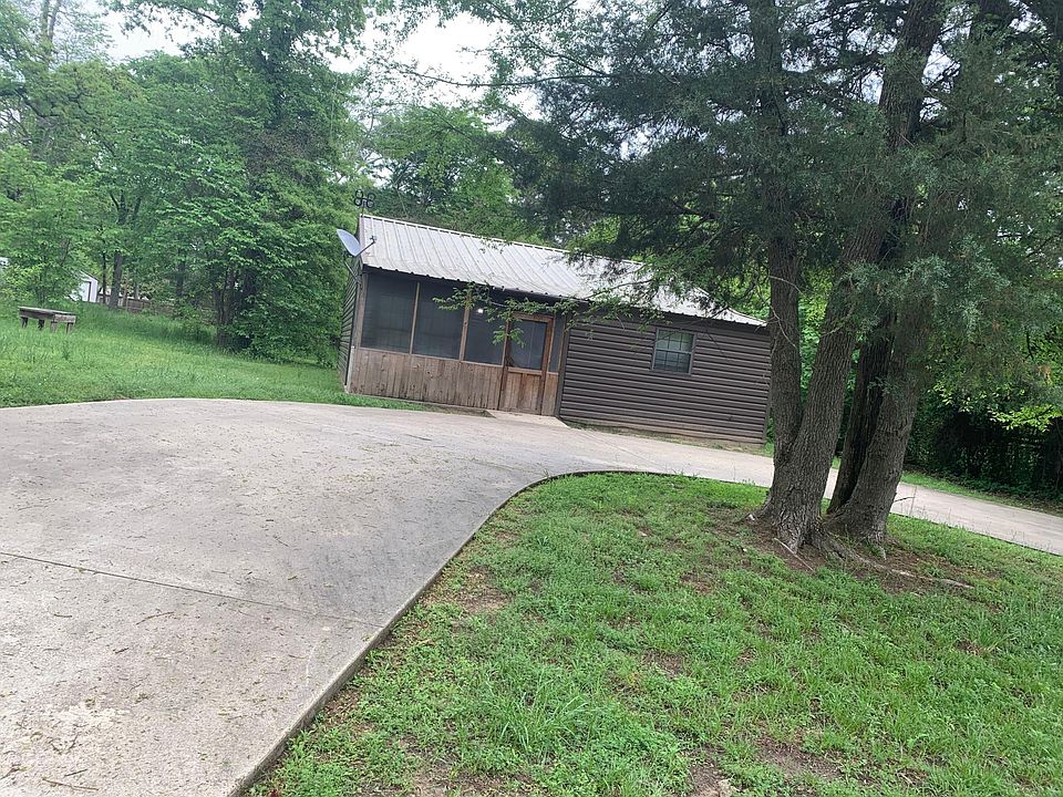 1st image of 203 Beverly Dr