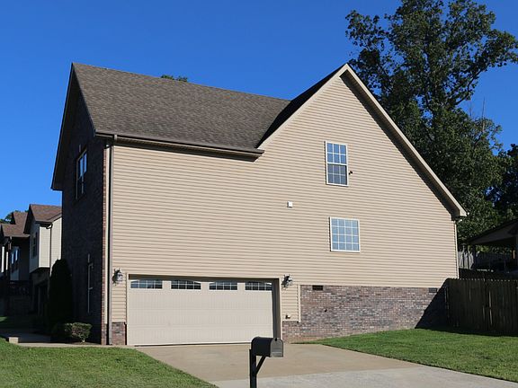 3rd image of 653 Wolfchase Ct