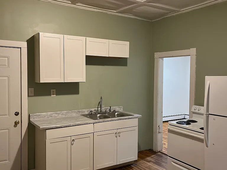 102 Goff St #1 — Photo 8