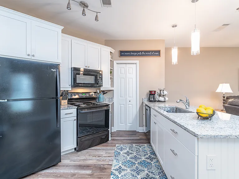 19 Lemoyne Ave #85 — Photo 3